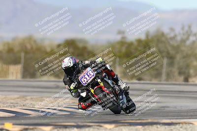 media/Dec-07-2025-CVMA (Sun) [[3e7d2de5dc]]/Race 5-Formula UL-CVMA Hooligans-American Thunder/